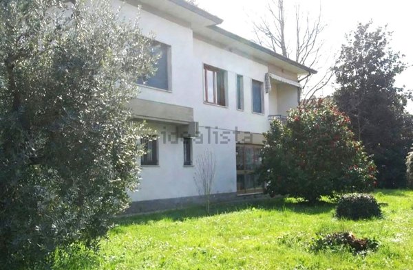 casa indipendente in vendita a Lucca in zona San Donato