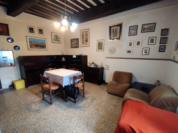 casa indipendente in vendita a Lucca in zona San Lorenzo a Vaccoli