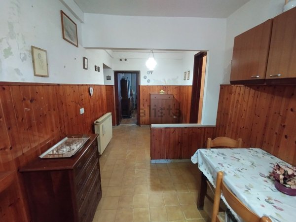 casa indipendente in vendita a Lucca in zona San Lorenzo a Vaccoli