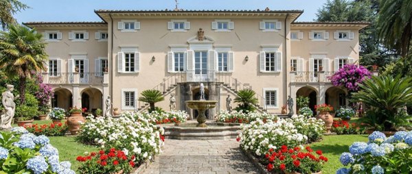 villa in vendita a Lucca in zona Aquilea