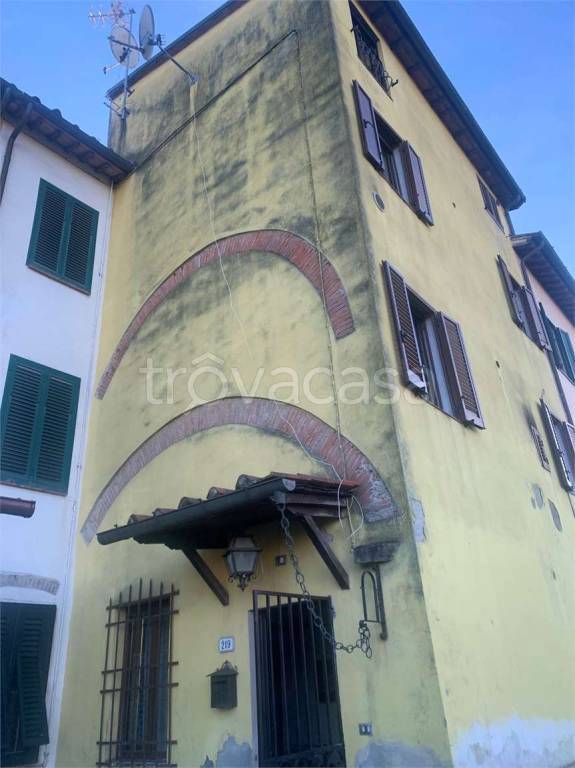 casa indipendente in vendita a Lucca in zona San Donato