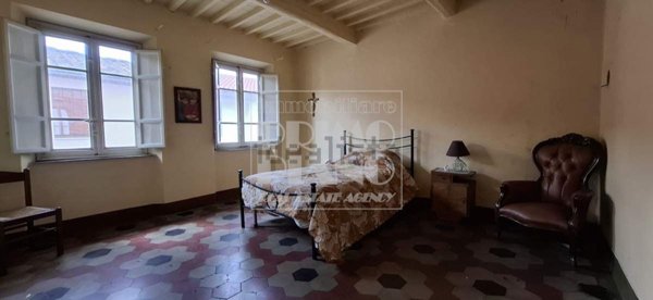casa indipendente in vendita a Lucca