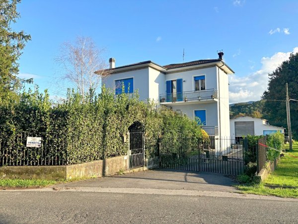 casa indipendente in vendita a Lucca in zona Maggiano
