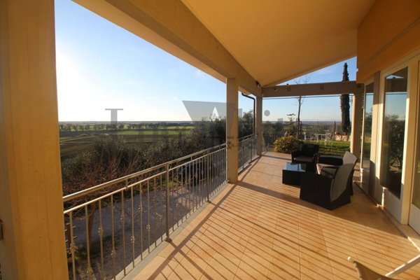 casa indipendente in vendita a Lucca in zona Balbano