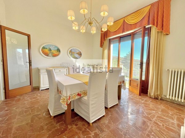 casa indipendente in vendita a Lucca in zona Balbano