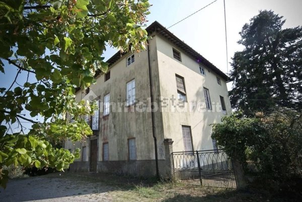 casa indipendente in vendita a Lucca in zona Mutigliano