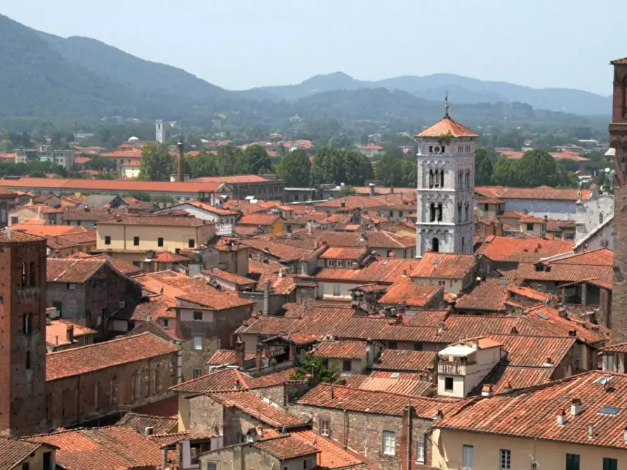 appartamento in vendita a Lucca in zona Centro Città