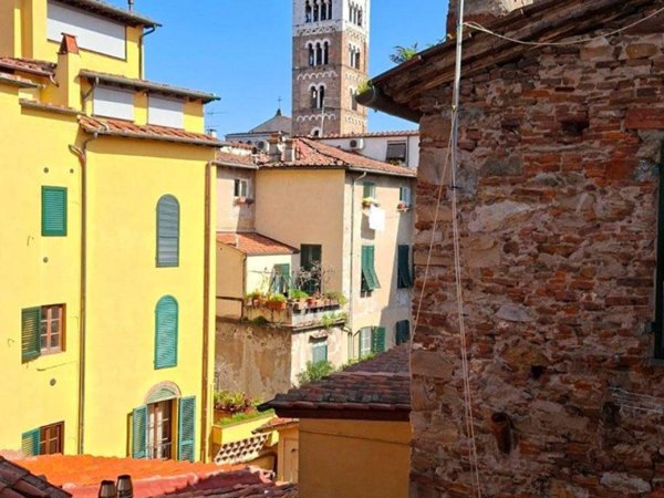 appartamento in vendita a Lucca in zona Centro Città