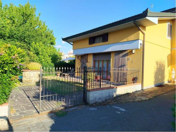 casa indipendente in vendita a Lucca in zona zona San Marco