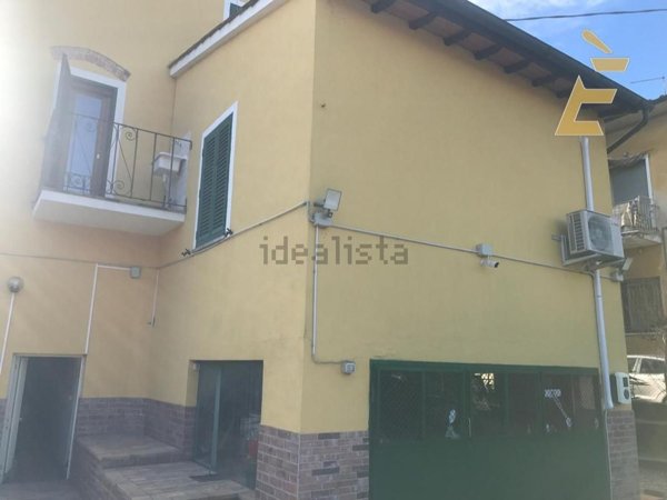 casa indipendente in vendita a Lucca in zona Maggiano