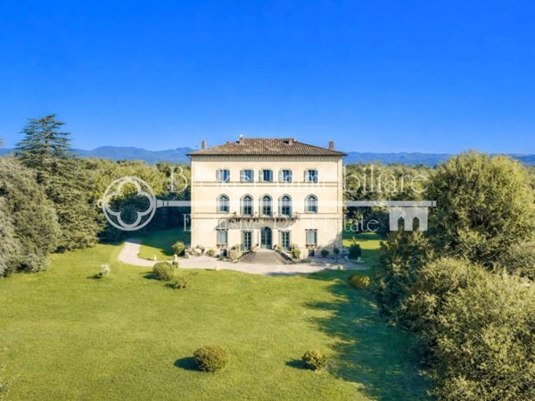 casa indipendente in vendita a Lucca in zona San Donato