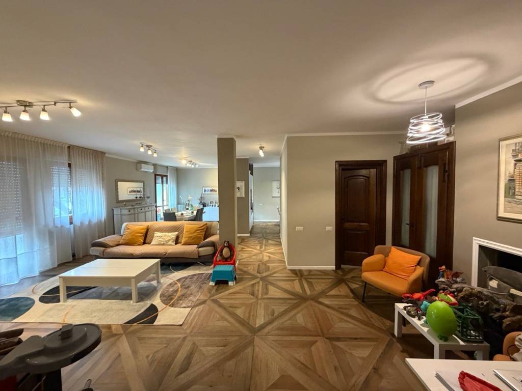 appartamento in vendita a Lucca in zona zona San Vito