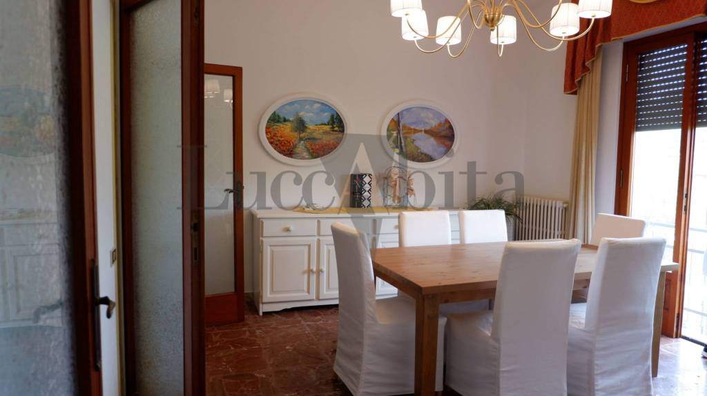 casa indipendente in vendita a Lucca in zona Nozzano