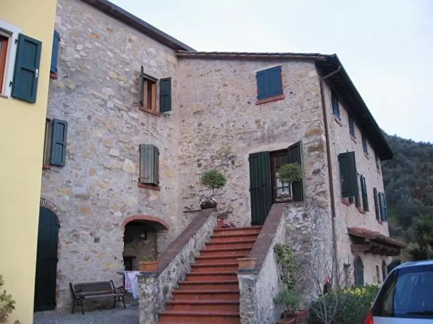 casale in vendita a Lucca in zona Chiatri