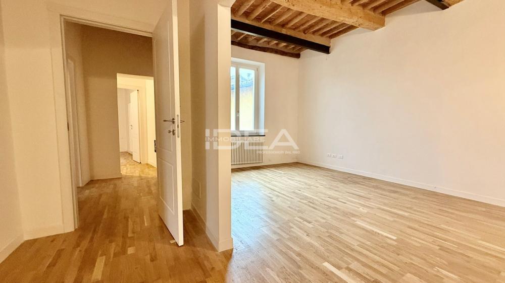 appartamento in vendita a Lucca in zona Centro Città