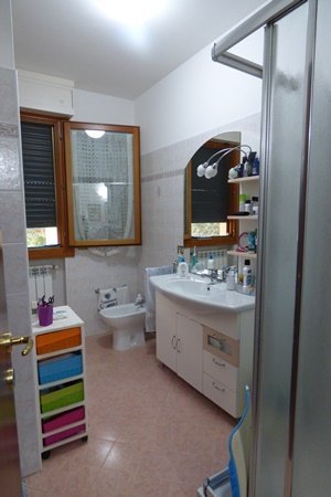 casa indipendente in vendita a Lucca