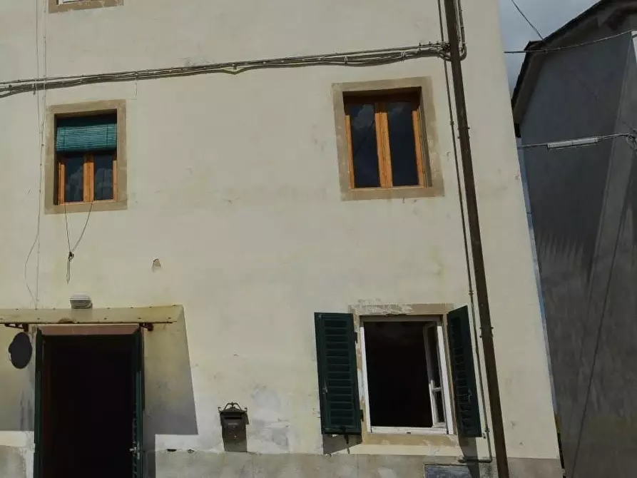 casa indipendente in vendita a Lucca in zona San Lorenzo a Vaccoli