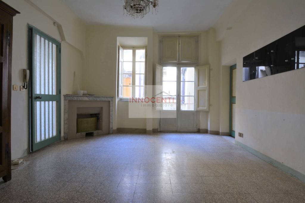 appartamento in vendita a Lucca in zona Centro Città