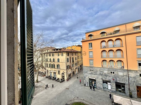 appartamento in vendita a Lucca in zona Centro Città