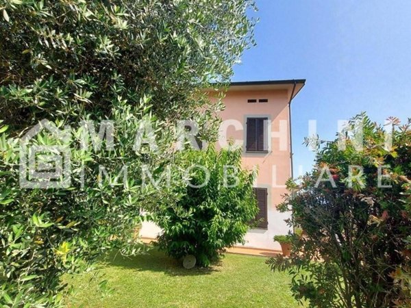 casa indipendente in vendita a Lucca in zona San Pietro a Vico