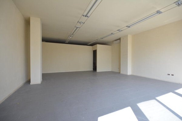 negozio in vendita a Lucca in zona zona San Marco