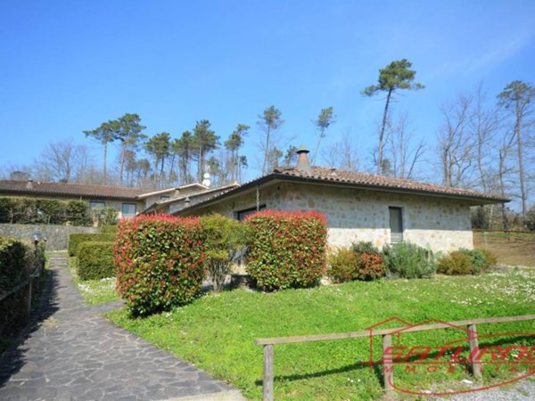 appartamento in vendita a Lucca in zona Farneta