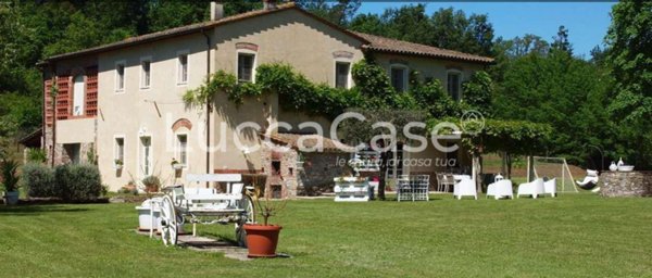 casale in vendita a Lucca in zona San Macario in Piano