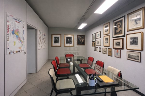 ufficio in vendita a Lucca in zona Centro Città
