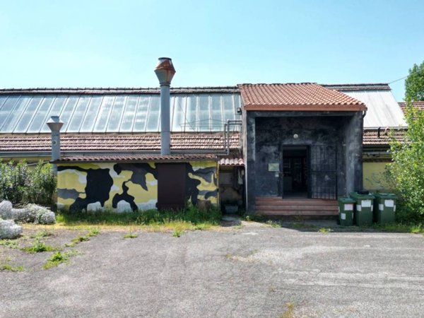 appartamento in vendita a Lucca in zona Aquilea