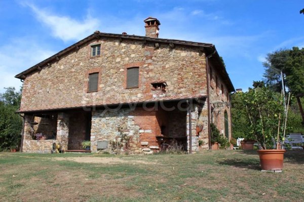 casa indipendente in vendita a Lucca in zona Maggiano
