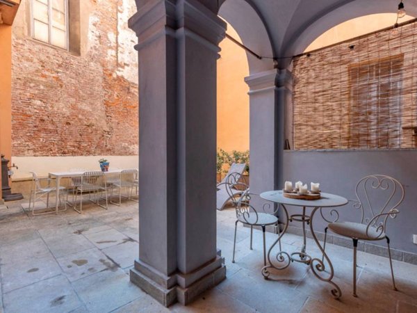 appartamento in vendita a Lucca in zona Centro Città