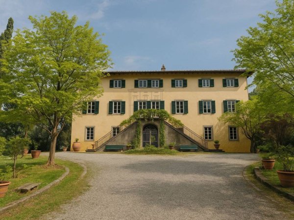 casa indipendente in vendita a Lucca in zona Centro Città