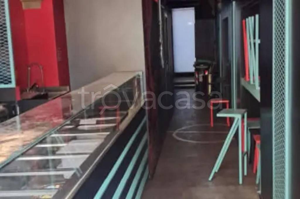 negozio in vendita a Lucca in zona Centro Città