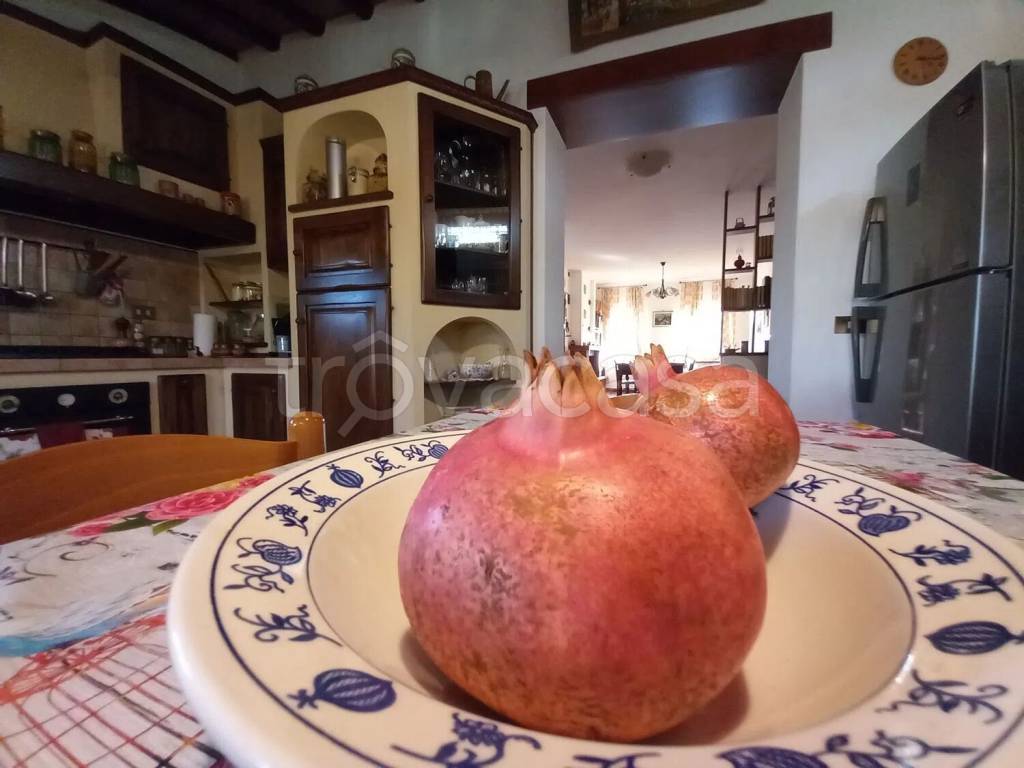 casa indipendente in vendita a Lucca in zona San Pietro a Vico