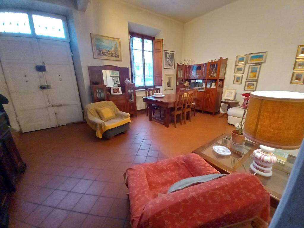 casa indipendente in vendita a Lucca in zona Nave