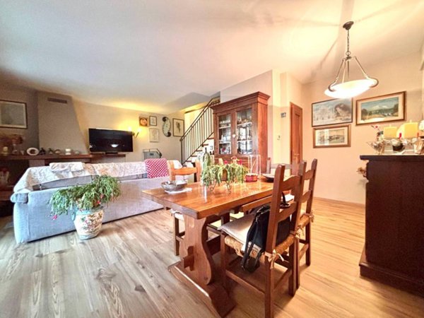 casa indipendente in vendita a Lucca in zona San Pietro a Vico