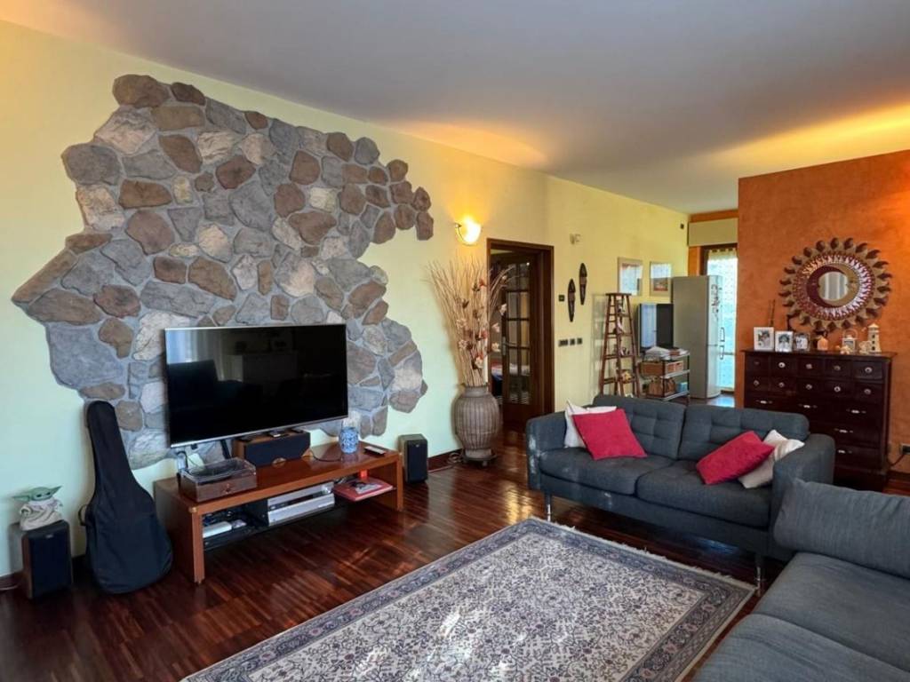 appartamento in vendita a Lucca in zona zona SS. Annunziata