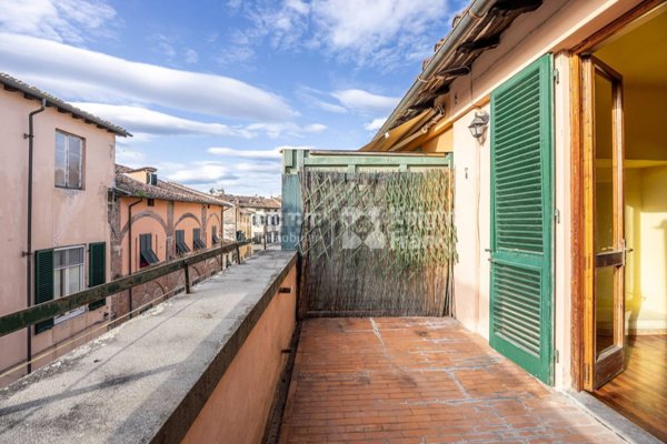 appartamento in vendita a Lucca in zona Centro Città