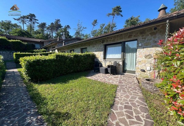 casa indipendente in vendita a Lucca in zona Maggiano