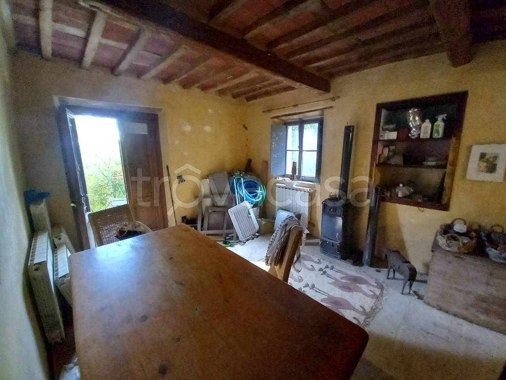 casa indipendente in vendita a Lucca in zona Ponte a Moriano