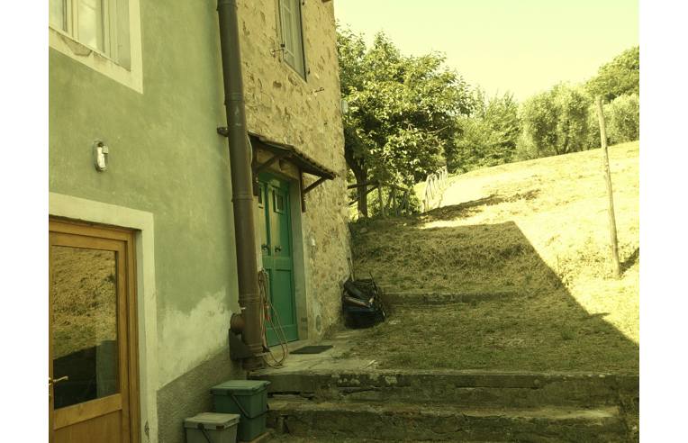casa indipendente in vendita a Lucca in zona Cappella