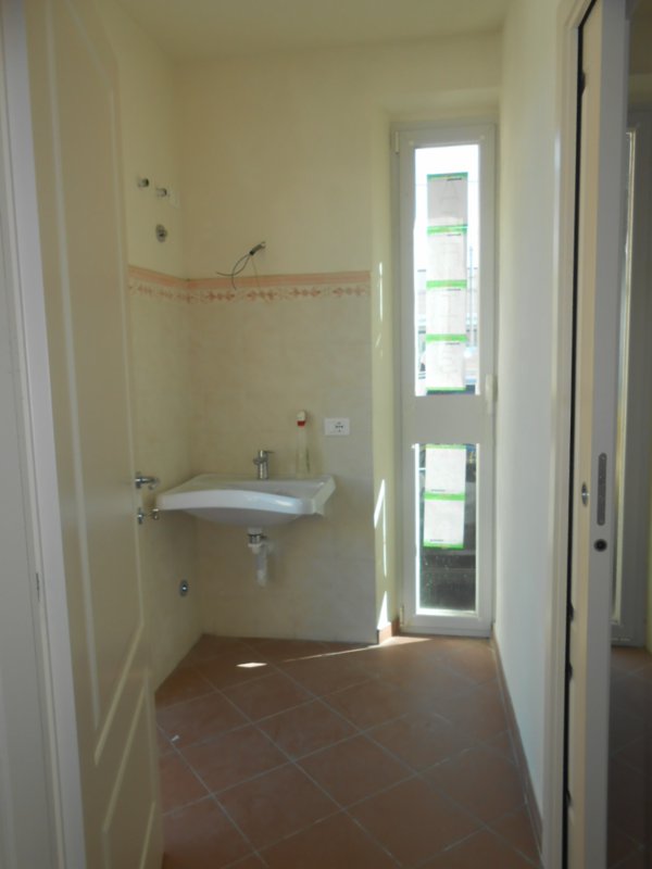 capannone in vendita a Lucca in zona Zona San Concordio