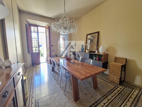 casa indipendente in vendita a Lucca in zona Centro Città