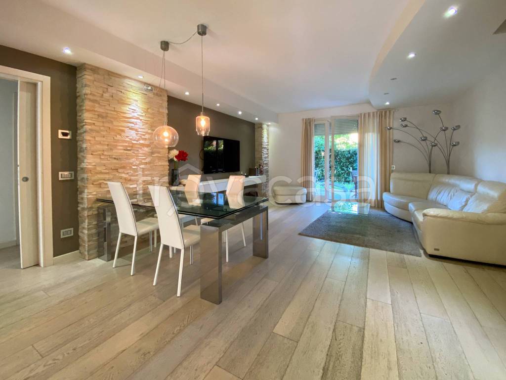 appartamento in vendita a Lucca in zona zona San Marco