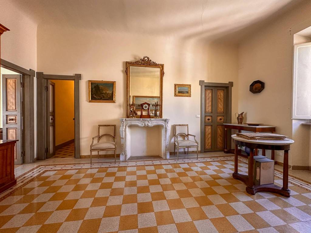 appartamento in vendita a Lucca in zona Centro Città