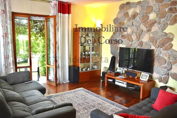 casa indipendente in vendita a Lucca in zona Centro Città