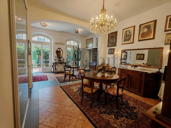 appartamento in vendita a Lucca in zona Centro Città