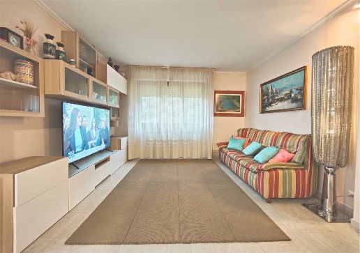 appartamento in vendita a Lucca in zona zona Arancio