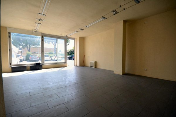 locale commerciale in vendita a Lucca in zona zona San Marco