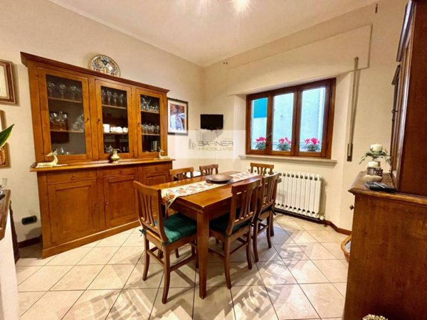 casa indipendente in vendita a Lucca in zona Centro Città